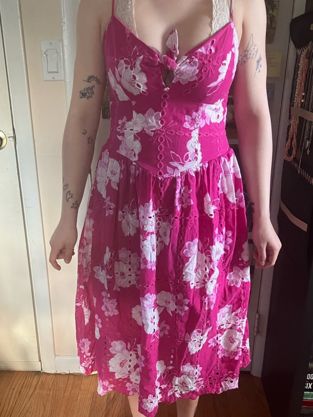Francesca's Collections Fuchsia Floral Midi Dress with White Embroidery